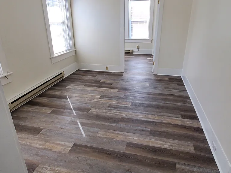 509 W Locust St #2 — Photo 5