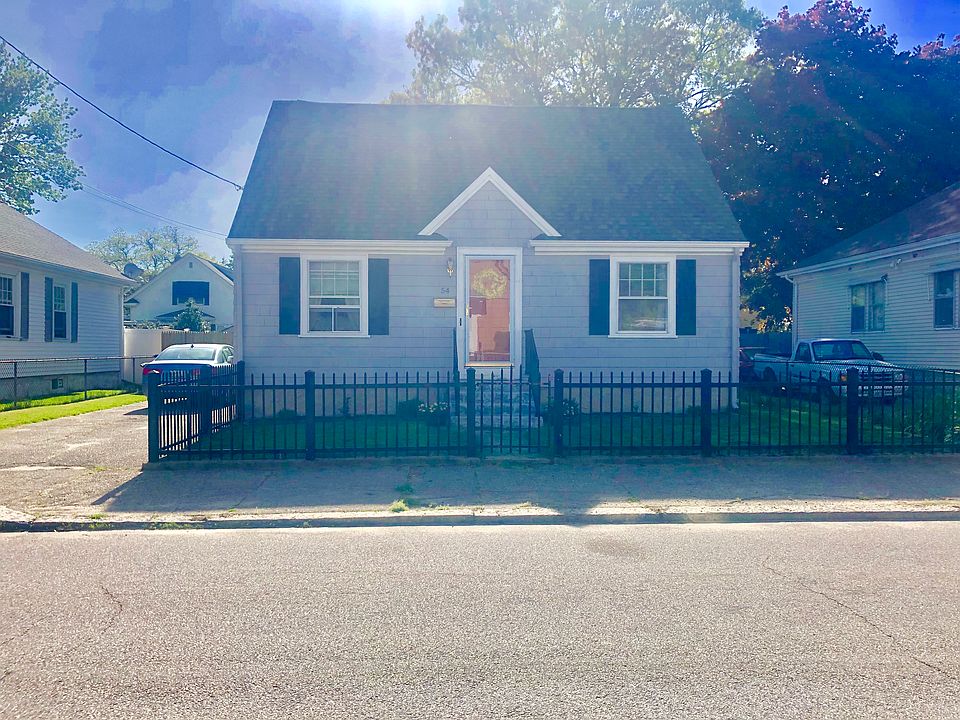 2nd image of 54 Ash St