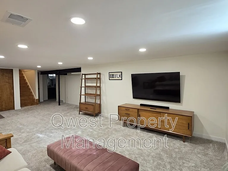 4663 Marigold St SE — Photo 6