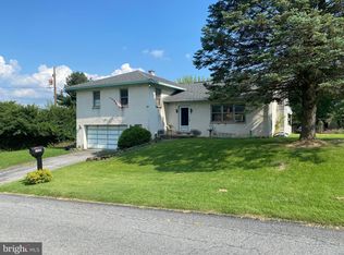 1530 Liggett Ave, Reading, PA 19607