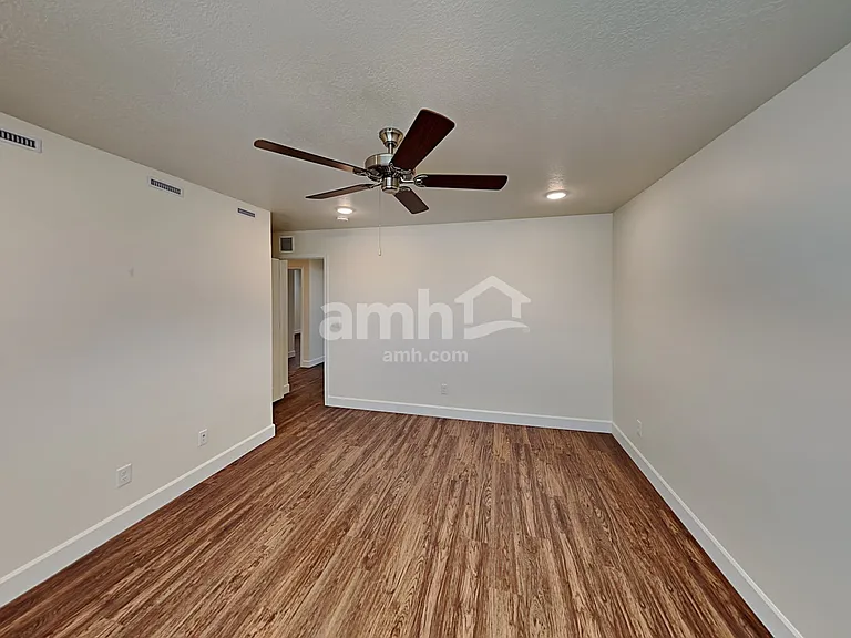 3294 S Fields Ave — Photo 7