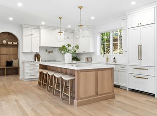 8 Priscilla Ln, Winchester, MA 01890