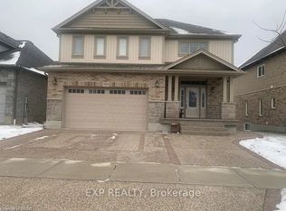 274 Dewdrop Cres #B, Waterloo, ON N2V 0B1