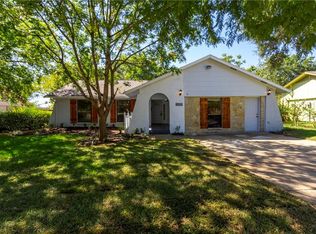 2006 Wedgewood Ln, Carrollton, TX 75006