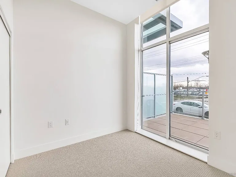 3559 E Kent Ave N #Townhouse 3 — Photo 3