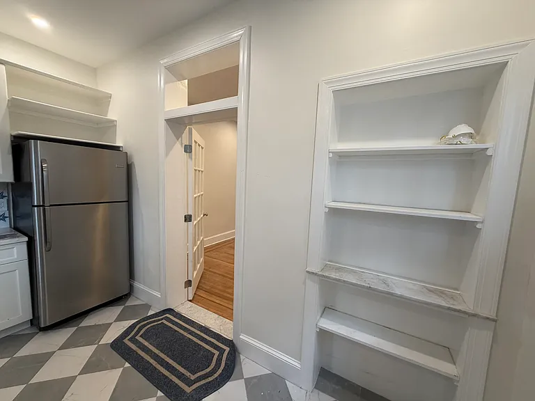 1535 S Broad St #1R — Photo 9