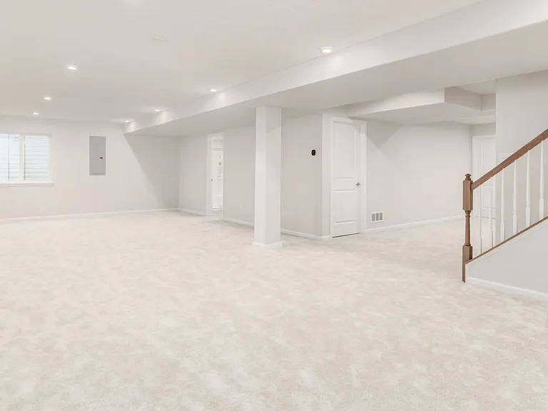 28 Royal Palm Ct #1 — Photo 45
