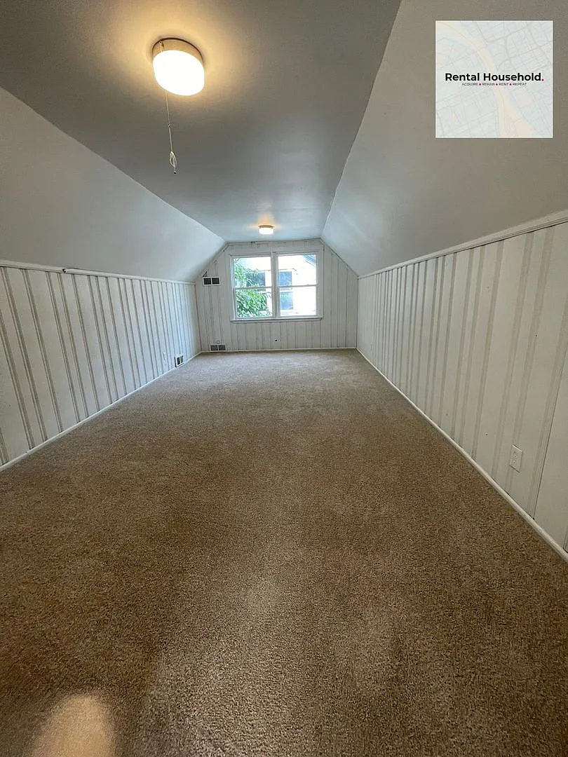 Recently Updated 3 Bedroom Single Family Home-Move-In Ready — Photo 1