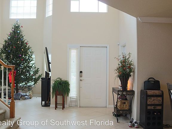 4th image of 9029 Astonia Way