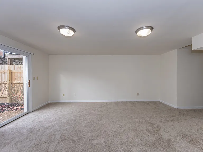 Indian Creek Apartments and Townhomes — Photo 142