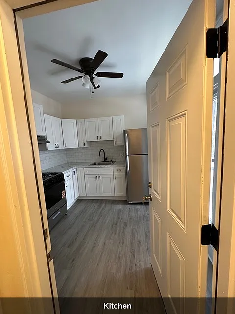 2425 Westwood Ave — Photo 3