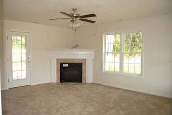 3rd image of 170 Buckfield Ln