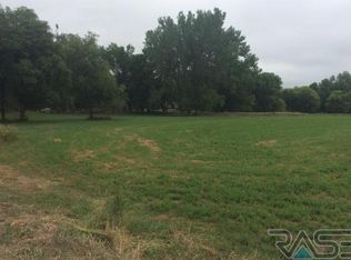 2100 N Bahnson Ave, Sioux Falls, SD 57103