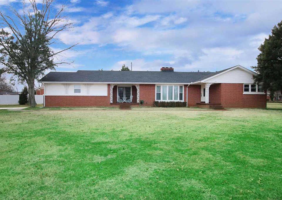 1st image of 554 Ashmoor Ave