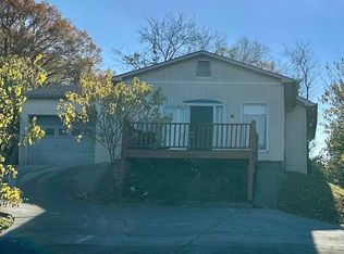 333 Oak St SW, Cleveland, TN 37311