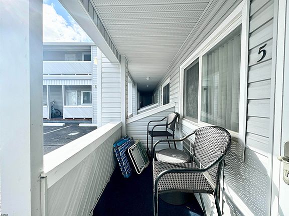 3rd image of 9201 Atlantic Ave APT 5