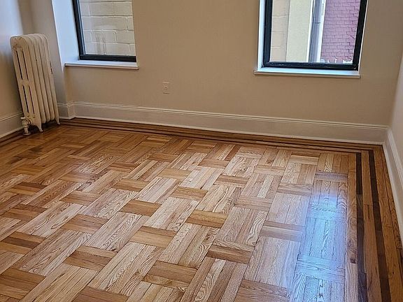 2nd image of 2581 31st St #B3