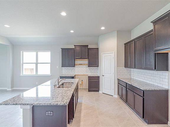 4th image of 28706 Pearl Bridge Ln