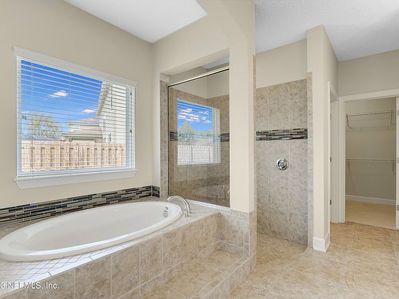 4th image of 4496 PLANTATION OAKS Boulevard