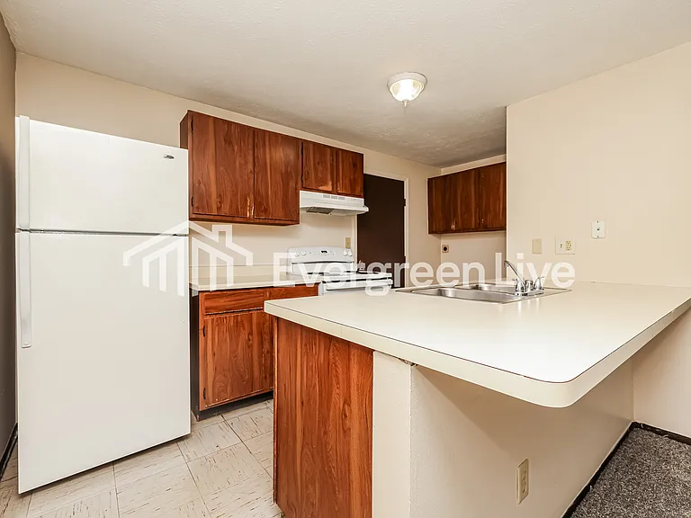7651 Dalmation Dr — Photo 7
