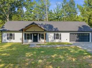 19 Dobson Ave, Camden, TN 38320