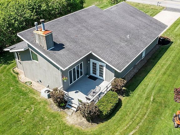 5th image of 2179 Stony Point Rd