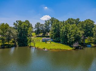 240 Canady Rd, Wellford, SC 29385