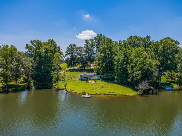 240 Canady Rd, Wellford, SC 29385