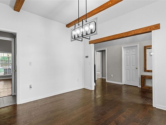 3rd image of 13525 Vineyard Way