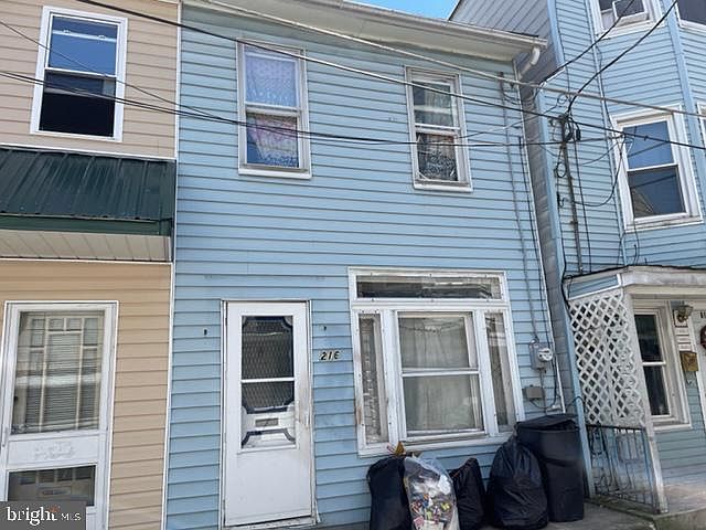 1st image of 216 W Atlantic St