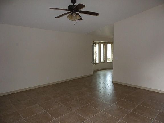 5th image of 269 Saltford Dr