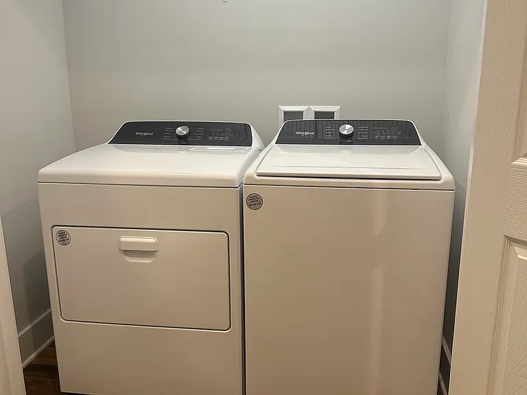 Washer & dryer