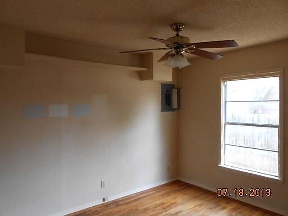 3rd image of 7208 Kermit Ave