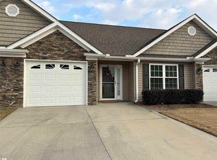 120 Shalom Dr, Simpsonville, SC 29681