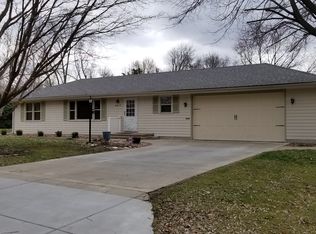 4617 SW 9th St, Topeka, KS 66606