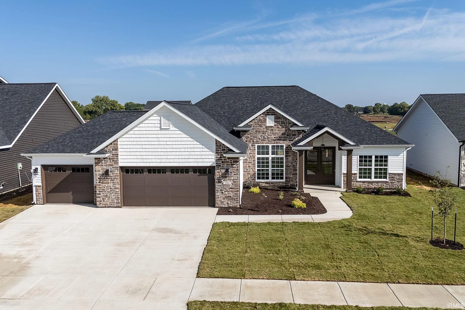 880 Drydock Dr photo 1