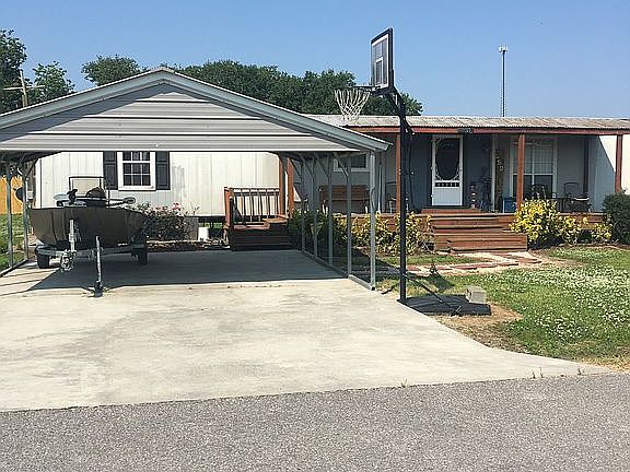 2nd image of 233 E Lerille St