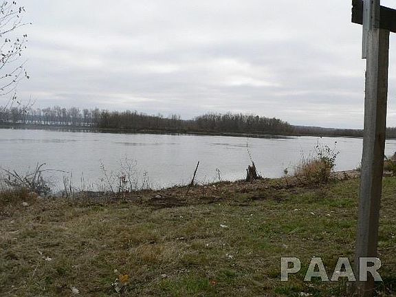 3rd image of 17620 N River Ln