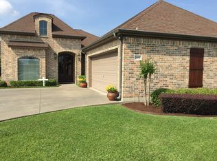 7400 Lake Arthur Dr, Port Arthur, TX 77642