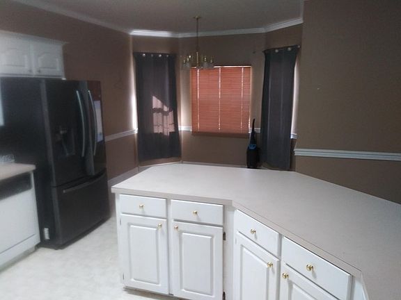 5th image of 222 Wildwood Blvd