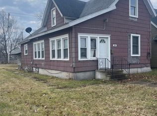 912 Sorin St, South Bend, IN 46617