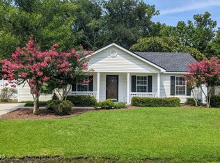 24 Southern Magnolia Dr, Beaufort, SC 29907