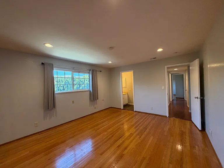 1565 Sonoma Dr — Photo 13