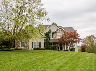 2327 Ridge Dr, Hellertown, PA 18055