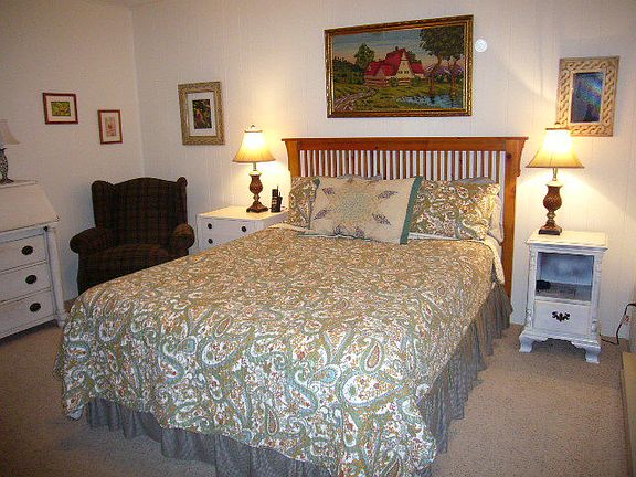 4th image of 103 Pond Creek Ln