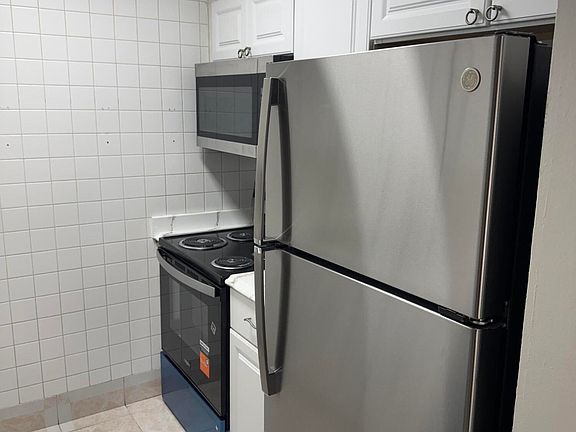 4th image of 1758 Abbey Rd APT 102