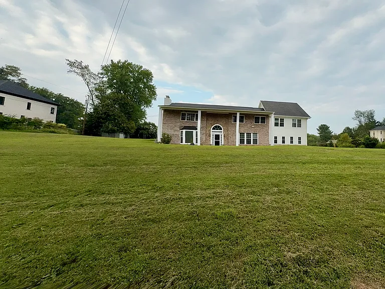 10828 Miller Rd — Photo 2