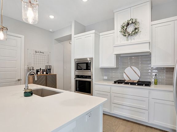 3rd image of 3548 Golden Bell Ct
