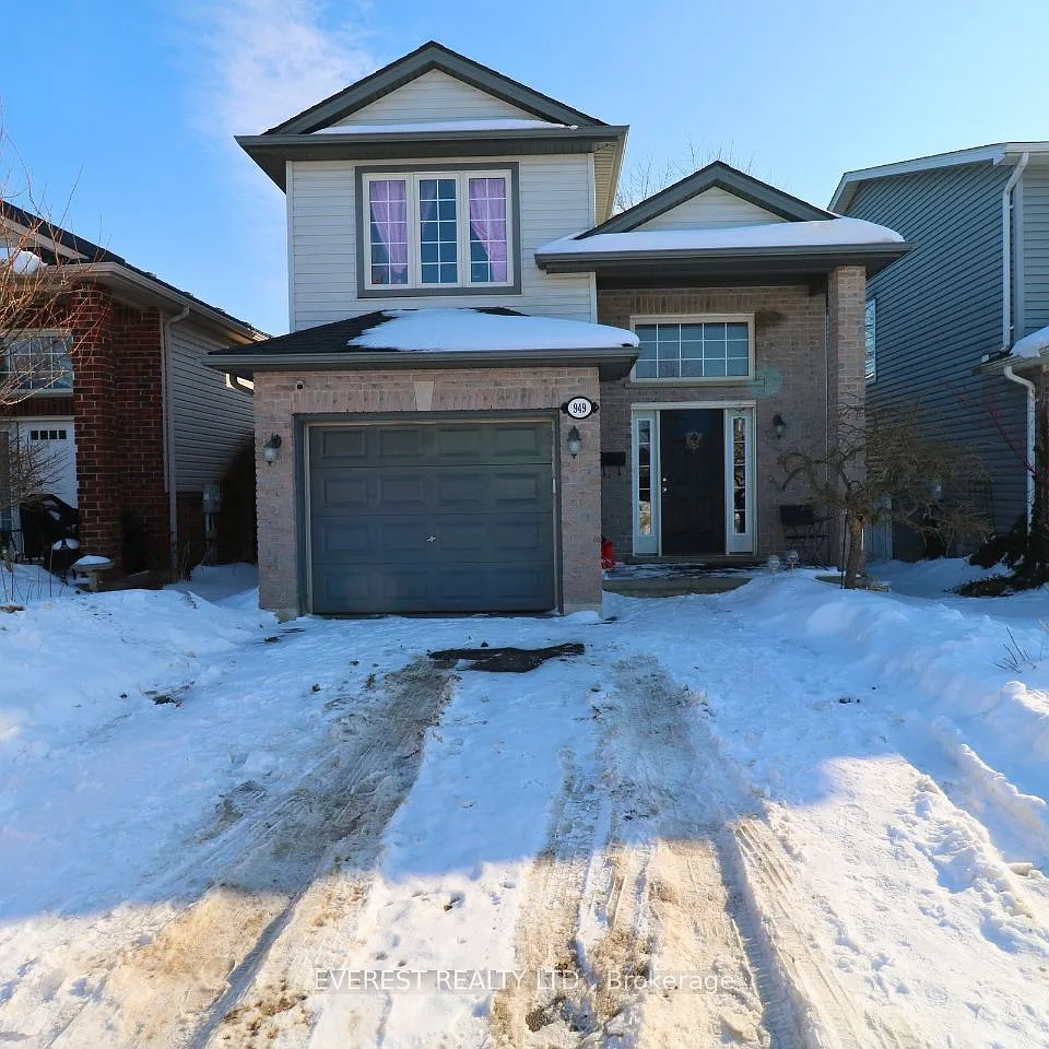 949 Marigold St photo 1