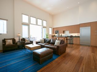 18 W Victoria St APT 110, Santa Barbara, CA 93101